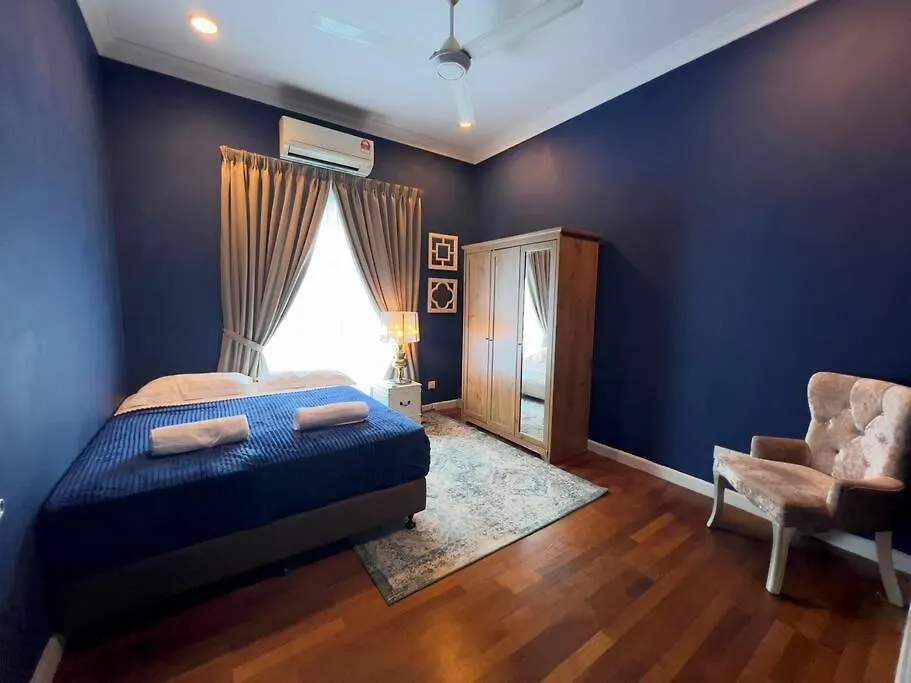 Teratak Nani Rostam Bukit Jelutong Shah Alam Villa