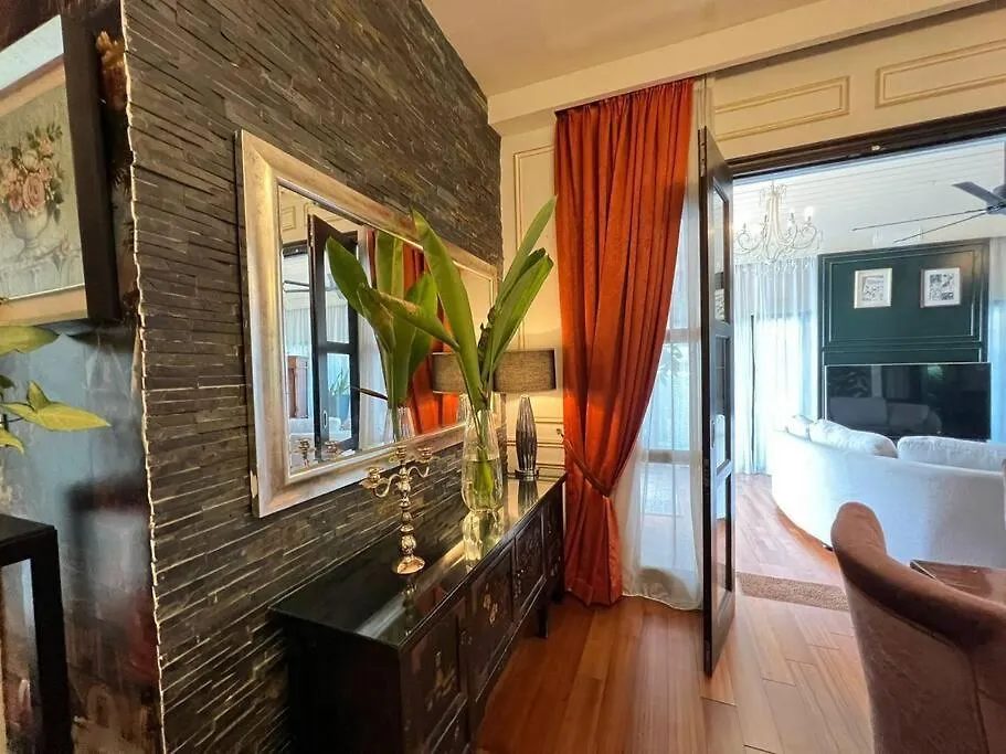 Casa vacanze Teratak Nani Rostam Bukit Jelutong Shah Alam Villa Malesia