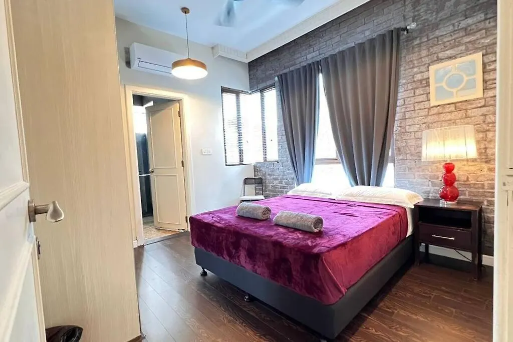 Teratak Nani Rostam Bukit Jelutong Shah Alam Villa