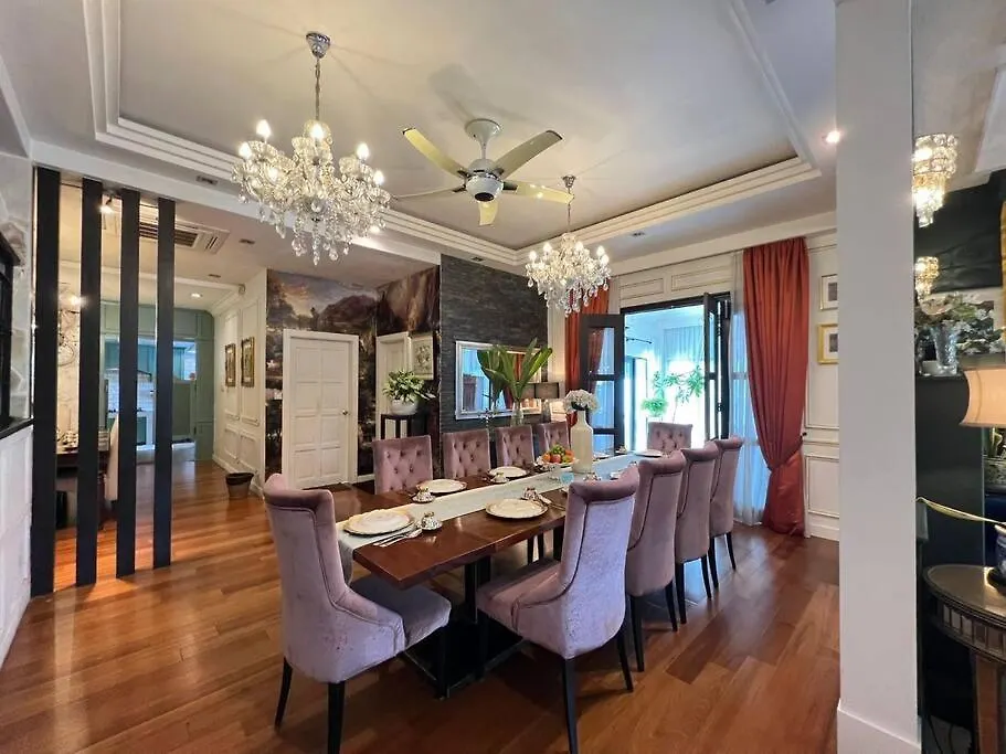 Teratak Nani Rostam Bukit Jelutong Shah Alam Villa