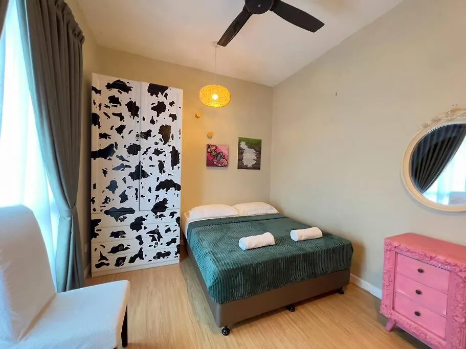 Teratak Nani Rostam Bukit Jelutong Shah Alam Villa Casa vacanze