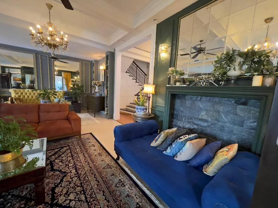 Tatil Evi Teratak Nani Rostam Bukit Jelutong Shah Alam Villa