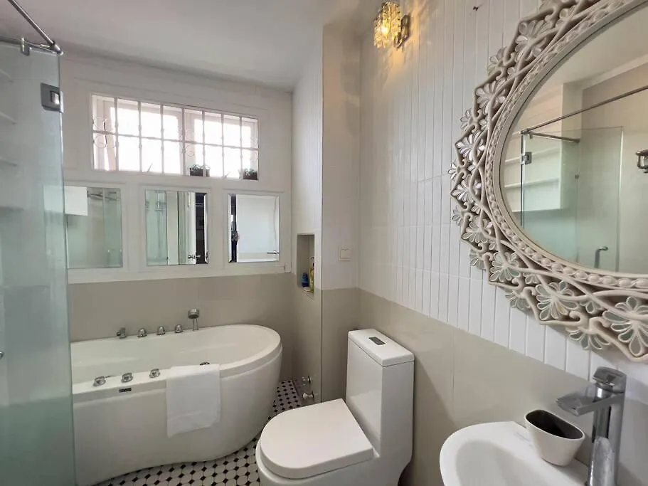 Teratak Nani Rostam Bukit Jelutong Shah Alam Villa