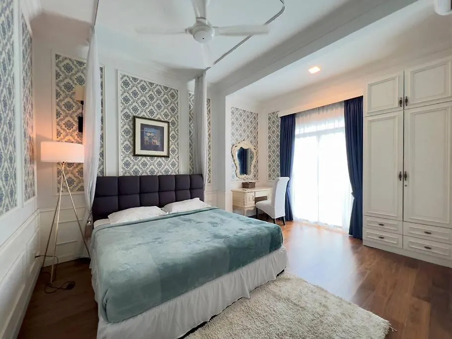 Teratak Nani Rostam Bukit Jelutong Shah Alam Villa Tatil Evi
